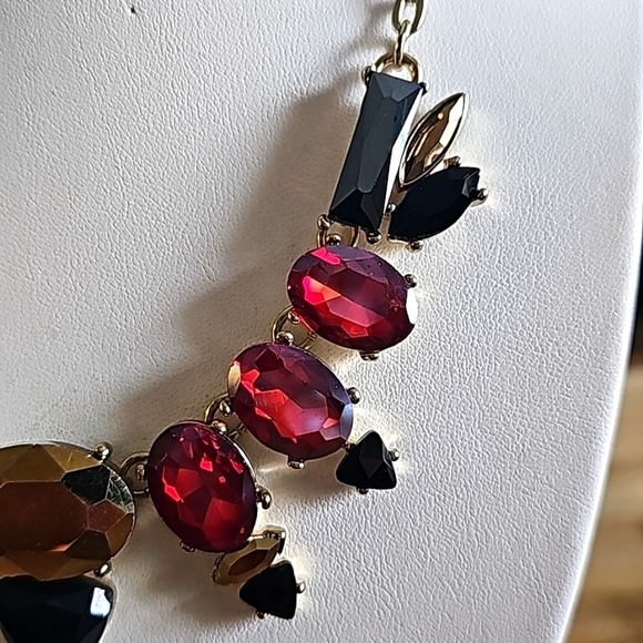 Chico’s Jonie Red and Black Rhinestones Statement Necklace - Picture 5 of 10